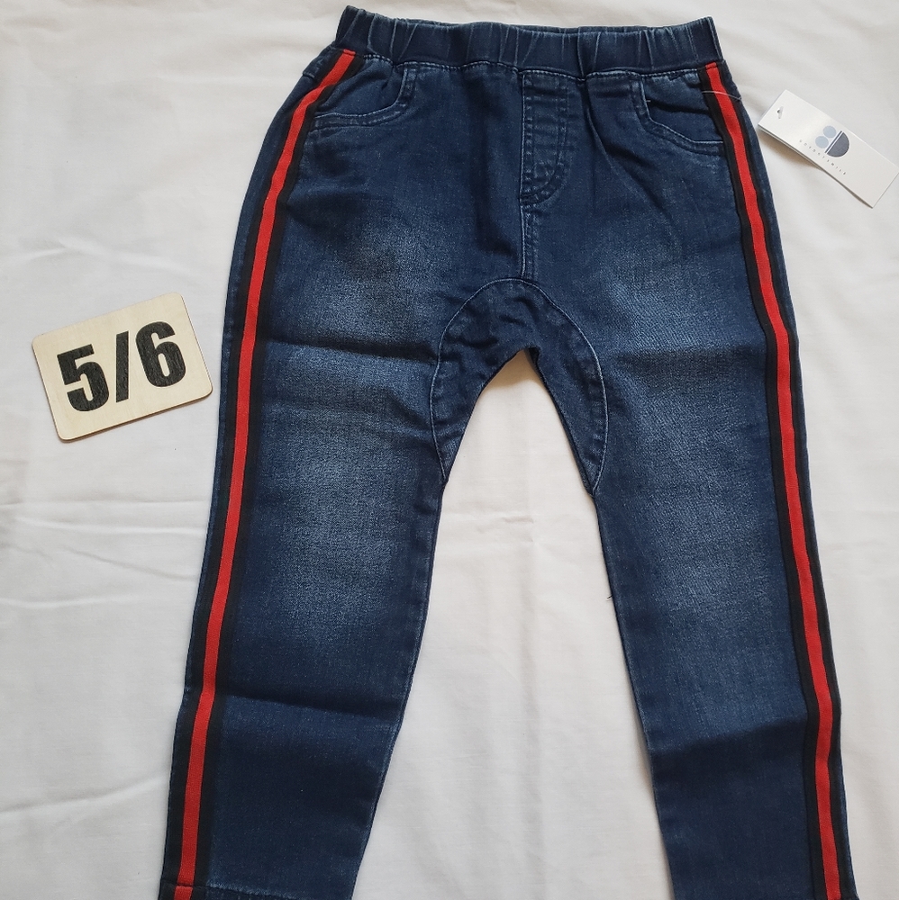 DotDotSmile Jeans with red stripe size 5/6 New